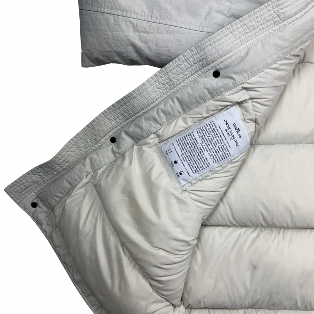 Abrigo Stone Island Opaque Nylon Twill Down-TC Blanco roto - talla 3XL