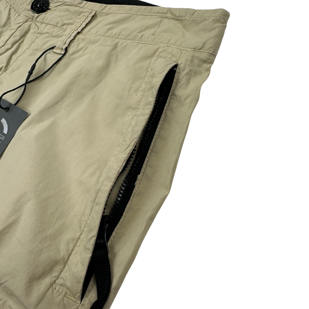 PANTALÓN CARGO CORTO STONE ISLAND - talla W/29