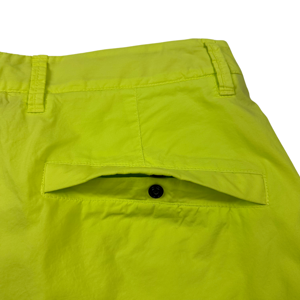 PANTALÓN CARGO CORTO REGULAR STONE ISLAND - talla W/30 , W/31