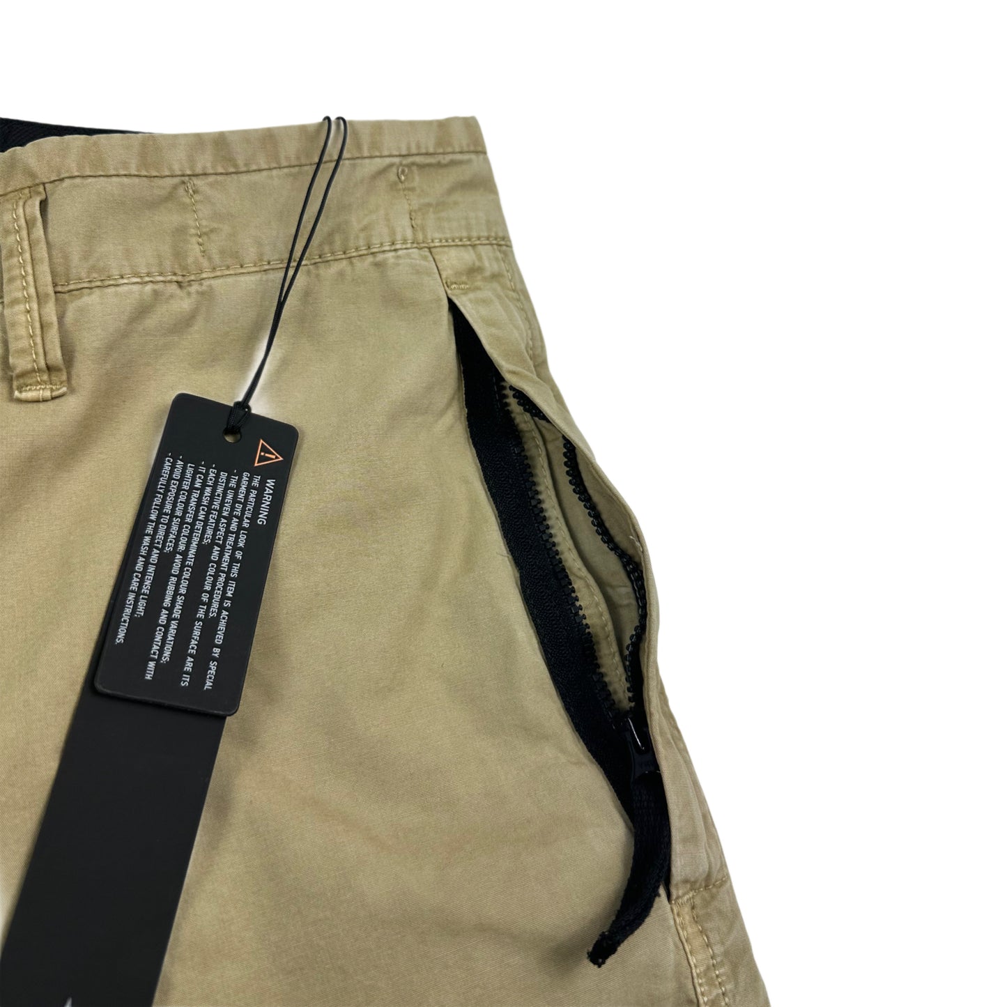 PANTALÓN CARGO CORTO STONE ISLAND - talla W/28