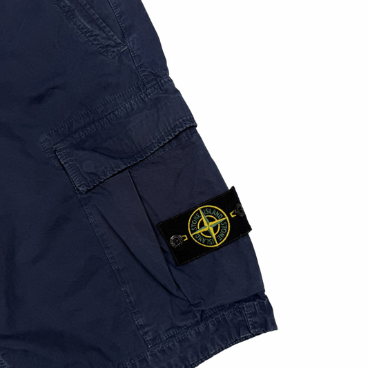 Pantalón Cargo Corto Stone Island azul marino - talla W/34