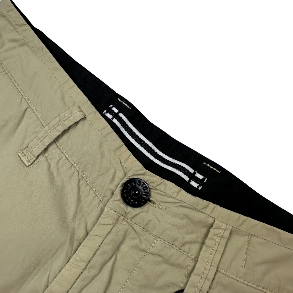 PANTALÓN CARGO CORTO STONE ISLAND - talla W/29