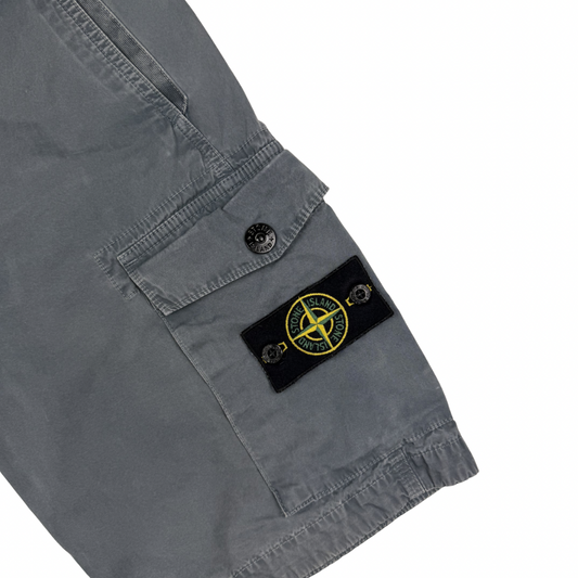 PANTALÓN CARGO CORTO STONE ISLAND - talla W/31