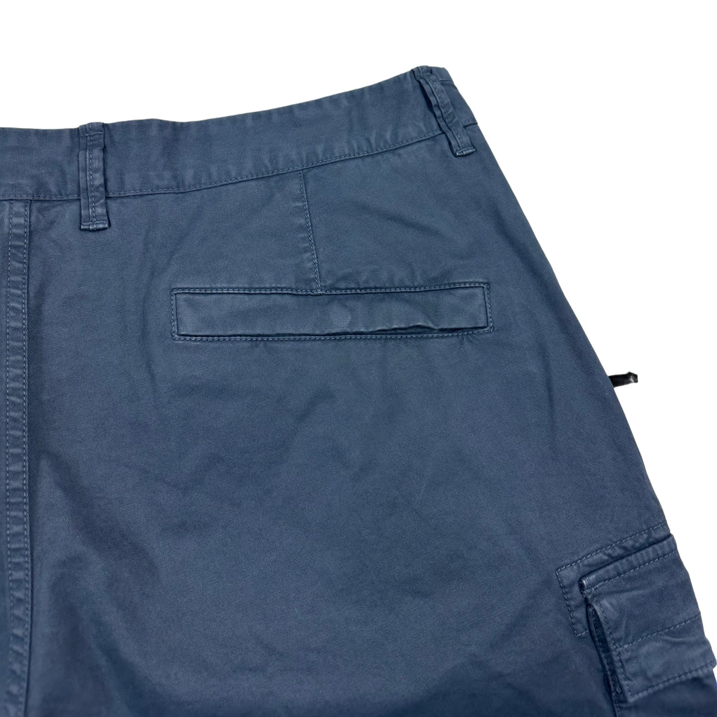 PANTALÓN CARGO CORTO STONE ISLAND - talla W/38