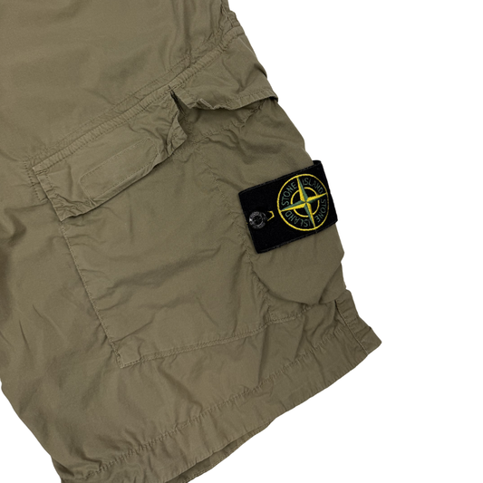 Pantalón Cargo Corto Stone Island Type RE Verde - talla W/34