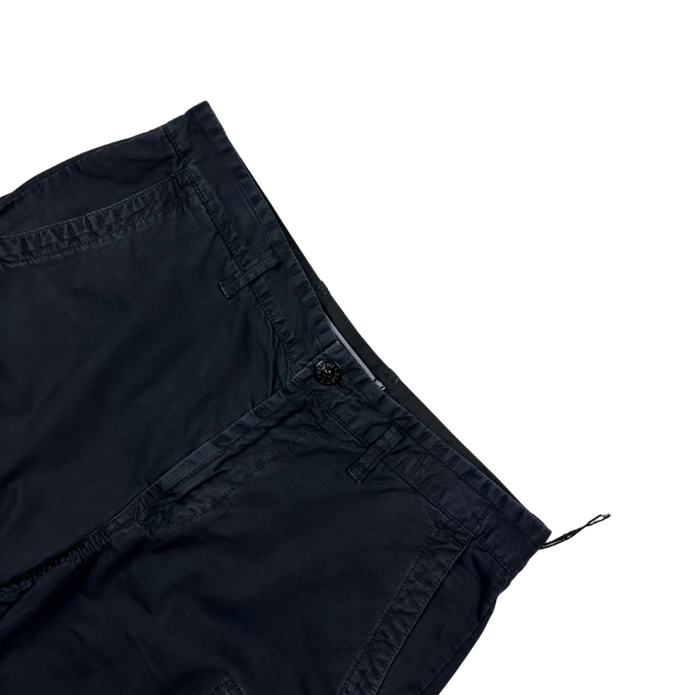 PANTALÓN CARGO CORTO STONE ISLAND - talla W/30
