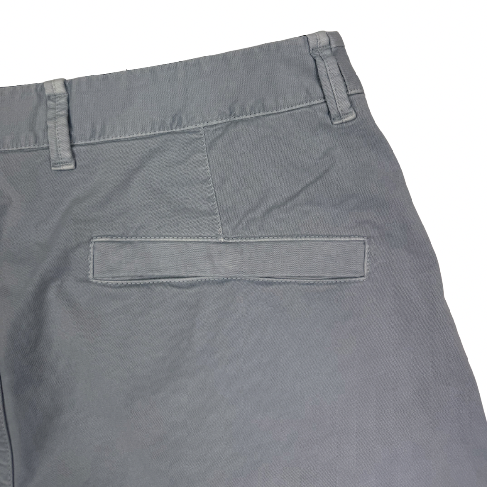 Pantalón Cargo Corto Stone Island Azul Grisáceo- talla W/30 / W/31 / W/33