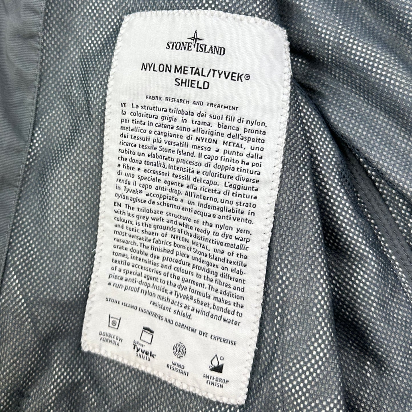CHAQUETA NYLON METAL/TYVEK SHIELD STONE ISLAND - talla XL