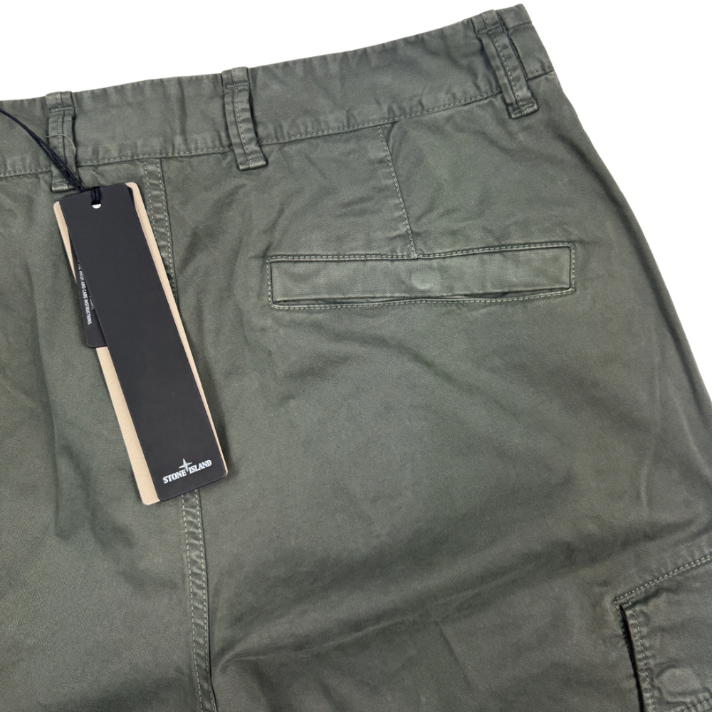 Pantalón Corto Cargo Stone Island Verde - talla W29/W36/W38