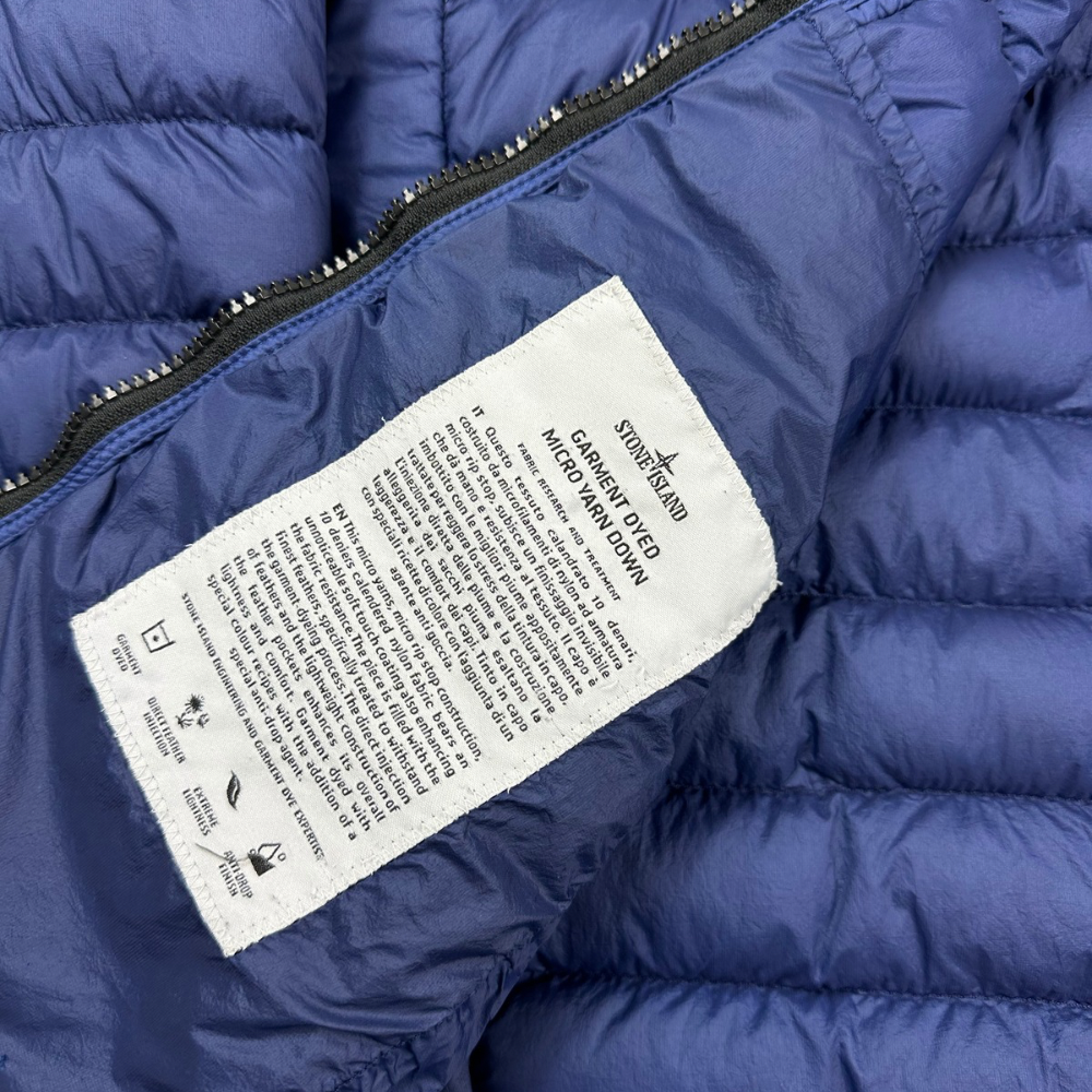 ABRIGO PLUMAS GARMENT DYED MICRO YARN DOWN STONE ISLAND- talla M