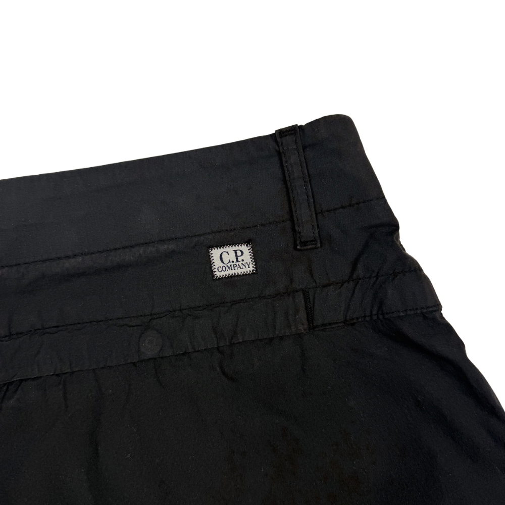 PANTALÓN CARGO CORTO C.P COMPANY - talla 48
