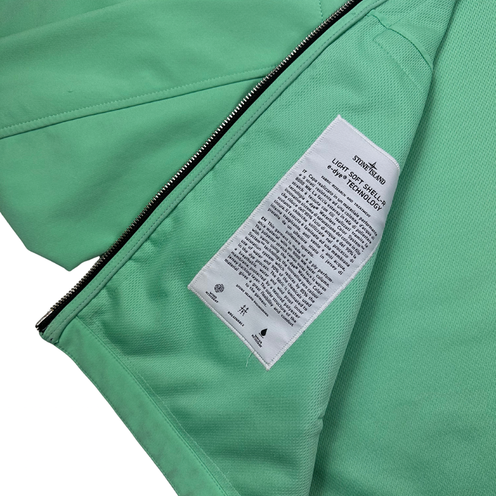 CHAQUETA LIGHT SOFT SHELL - R e-dye TECHNOLOGY STONE ISLAND - talla S