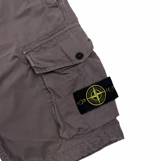 PANTALÓN CARGO CORTO STONE ISLAND - talla W/30