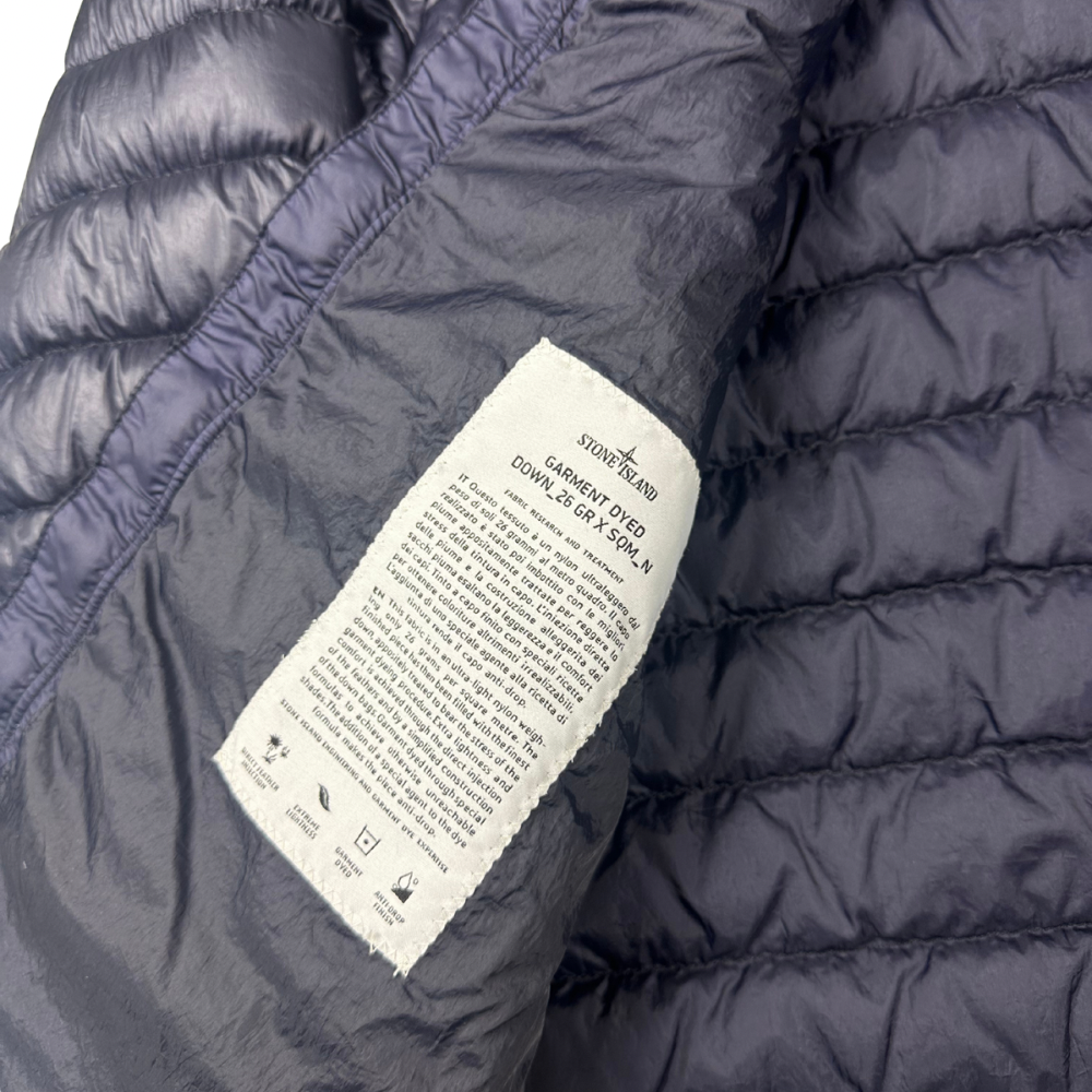 ABRIGO PLUMAS GARMENT DYED DOWN_26 GR X SQM_N STONE ISLAND - talla L