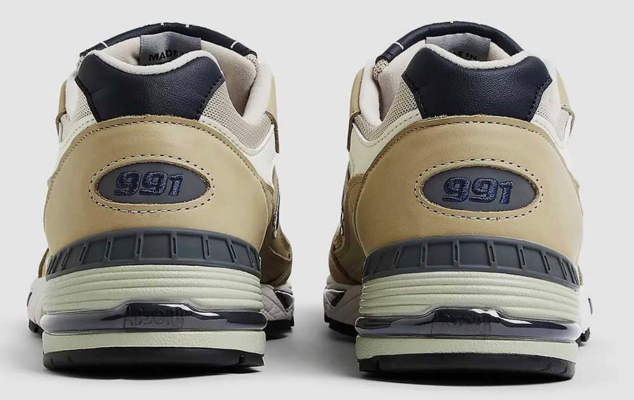 Zapatilla New Balance 991 beige made England - talla 44EUR