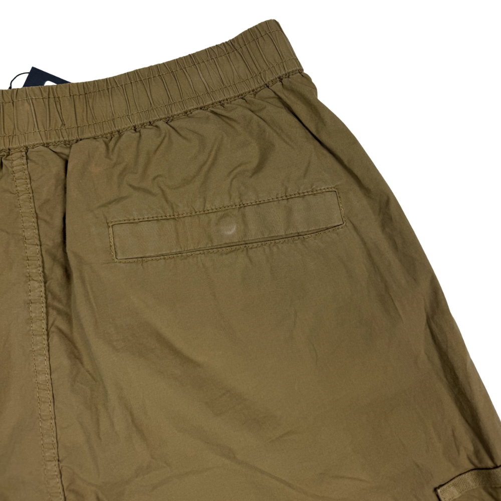 PANTALÓN CARGO CORTO STONE ISLAND - talla W/31