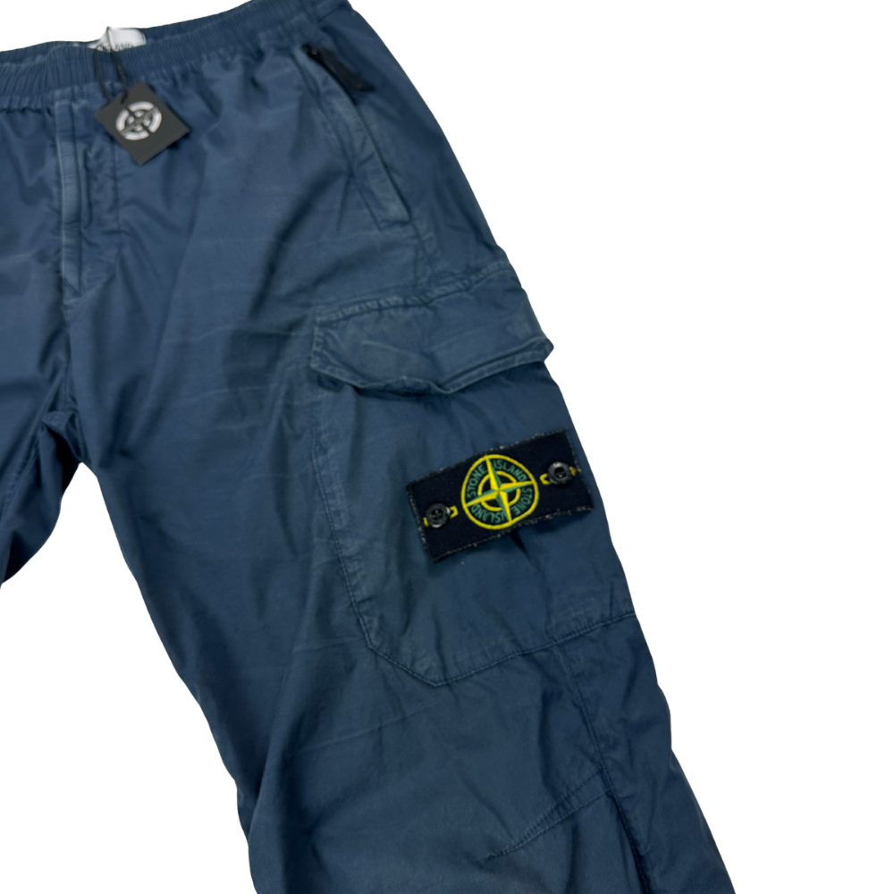 PANTALON CARGO TYPE RE-T STONE ISLAND- talla W/31