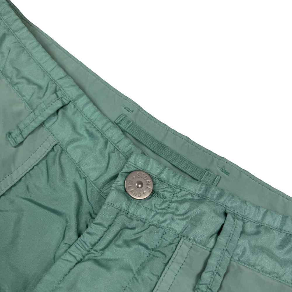 Pantalón Cargo Corto Stone Island Verde - talla W/32