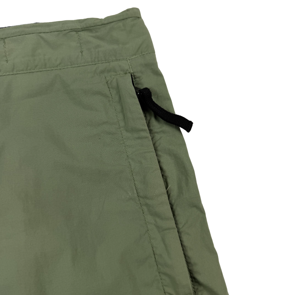 PANTALÓN CARGO CORTO STONE ISLAND- talla W/30