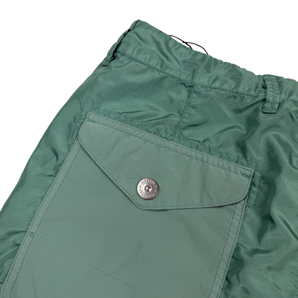 Pantalón Cargo Corto Stone Island Verde - talla W/32