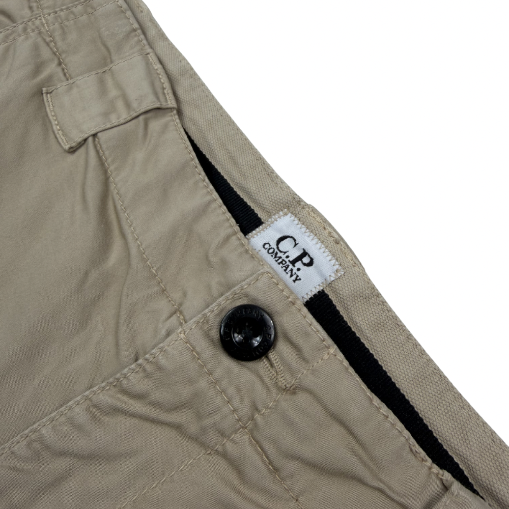 PANTALÓN CORTO C.P. COMPANY - talla 46