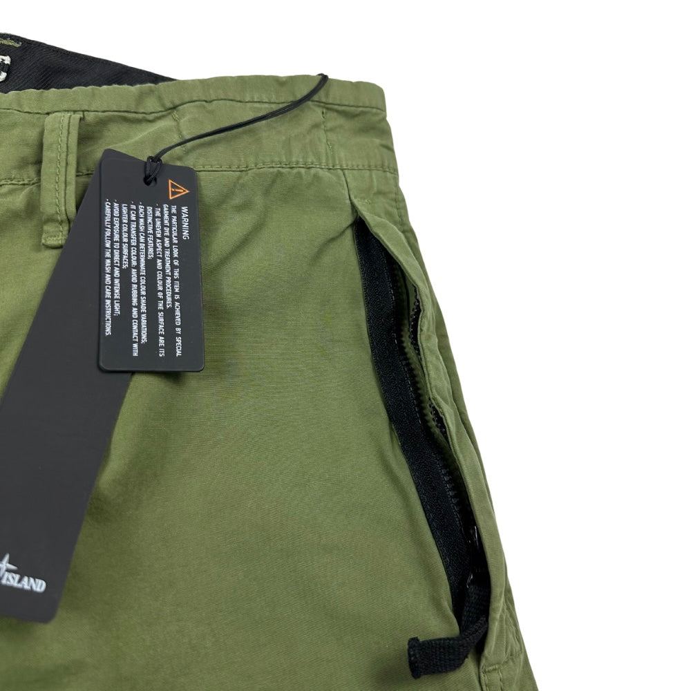 PANTALÓN CARGO CORTO SLIM STONE ISLAND - talla W/29