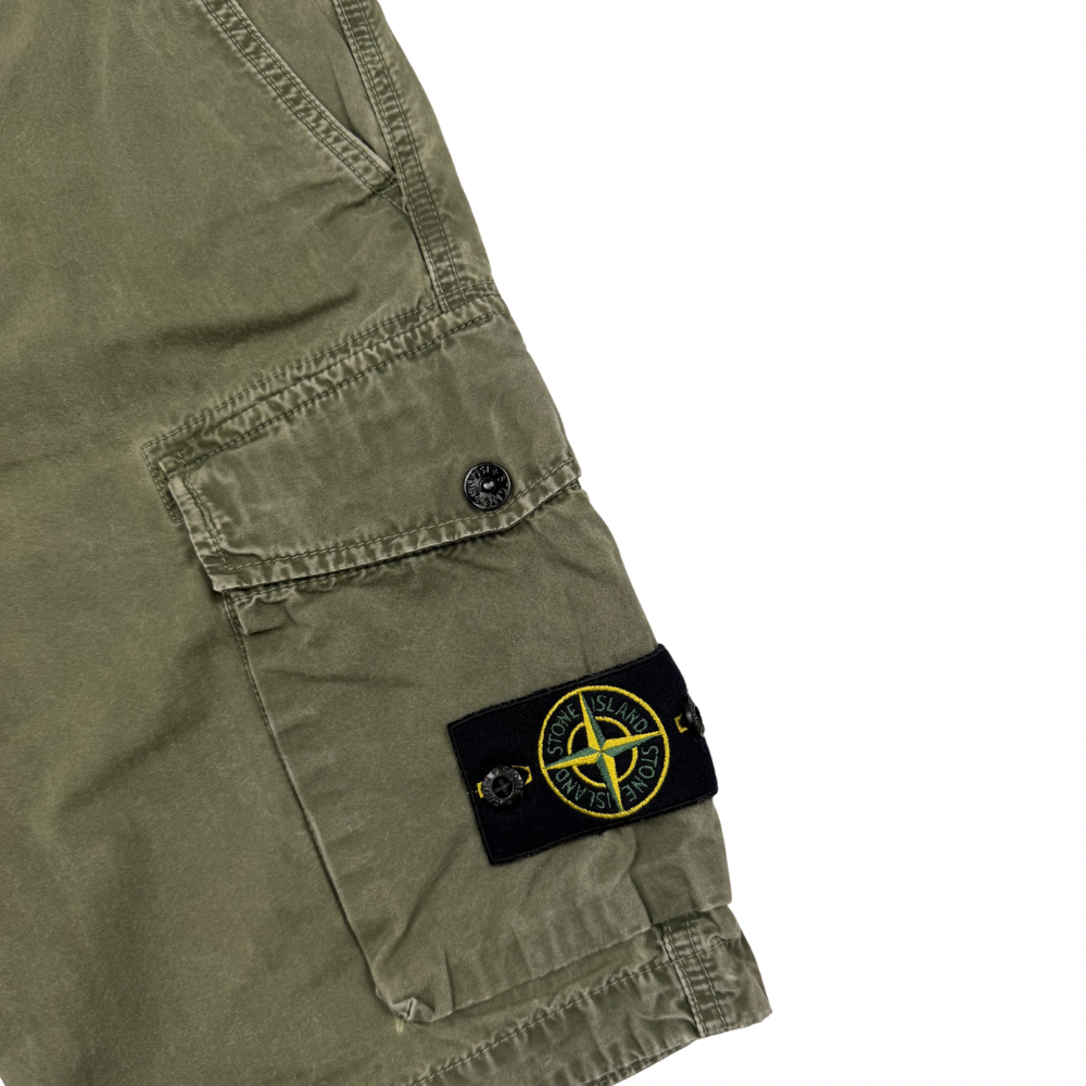 PANTALÓN CARGO CORTO STONE ISLAND - talla W/29