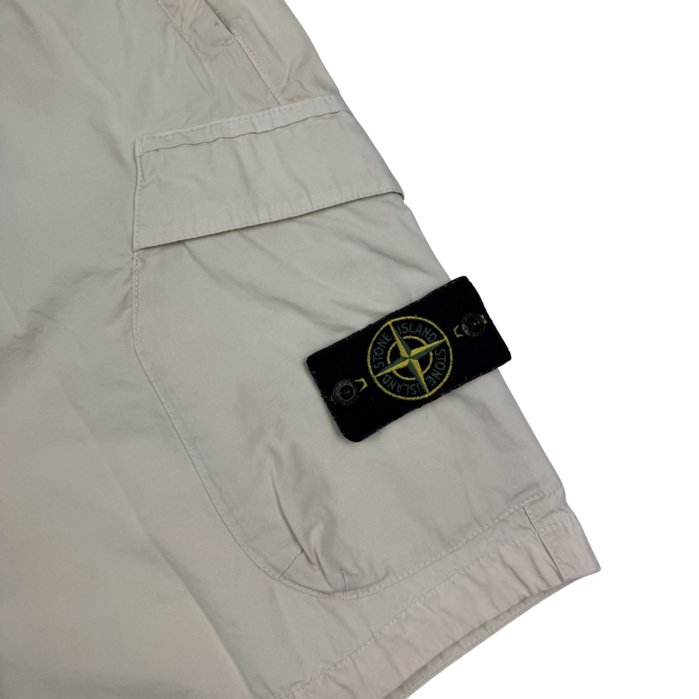 PANTALÓN CARGO CORTO STONE ISLAND - talla W/38