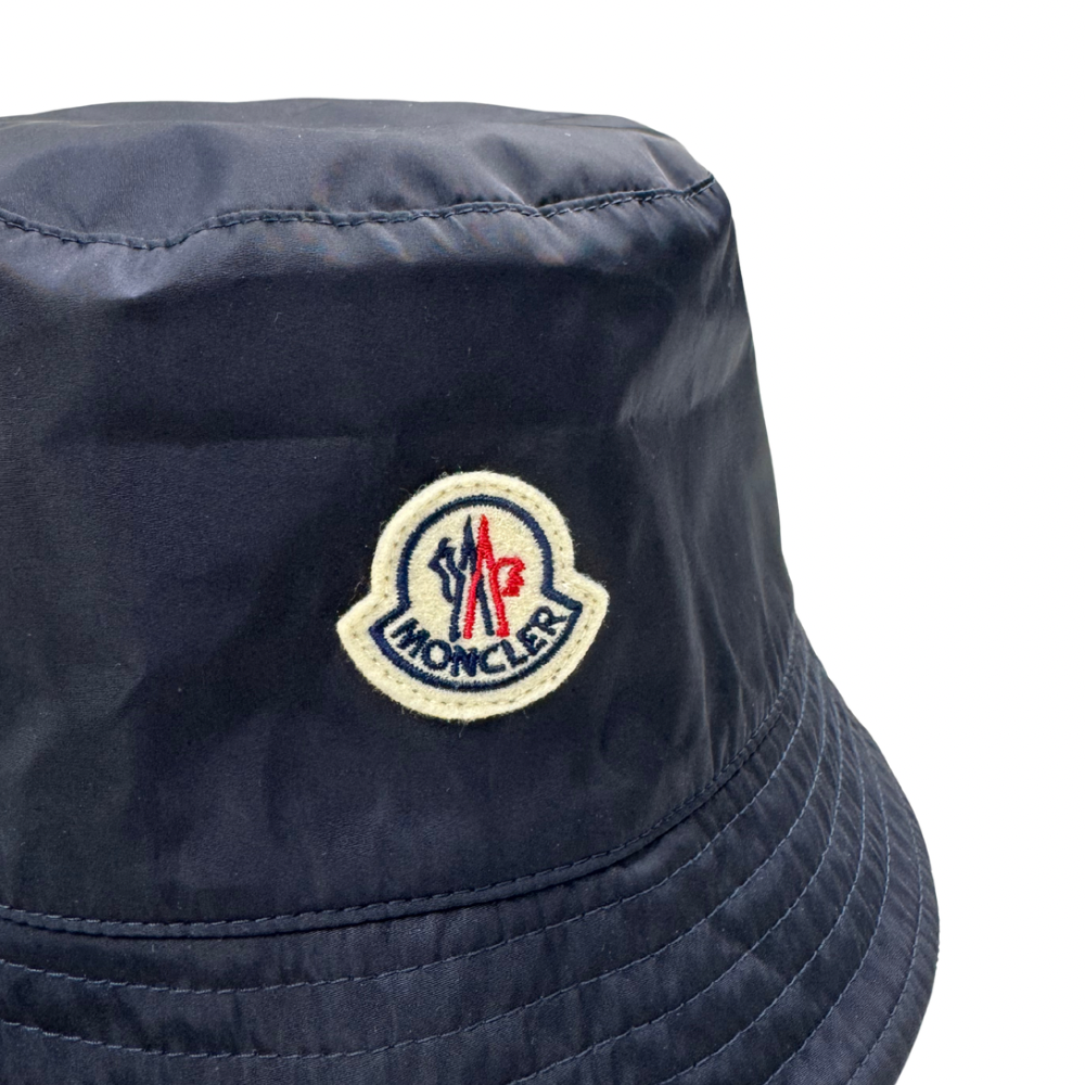 Gorro Pesquero Moncler reversible azul marino - talla M