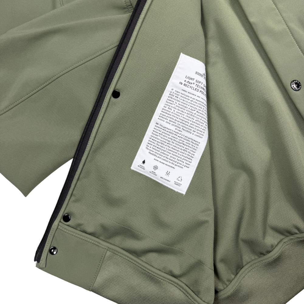Chaqueta Stone Island Light Soft Shell - R e.dye Technology in Recycled  Polyester verde  - talla 2XL