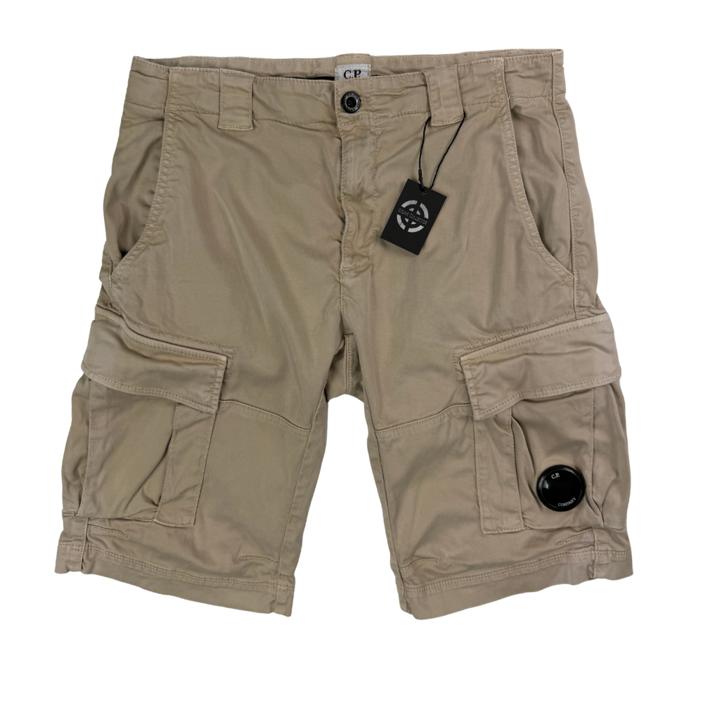 PANTALÓN CARGO CORTO C.P. COMPANY - talla 46