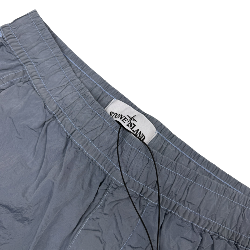 Pantalón Cargo Corto Stone Island Celeste nylon metal - talla W/30 / W/32
