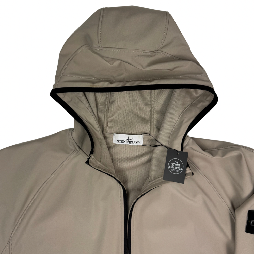 Chaqueta Stone Island Light Soft Shell-R e.dye Technology in Recycled Polyester beige - talla 2XL