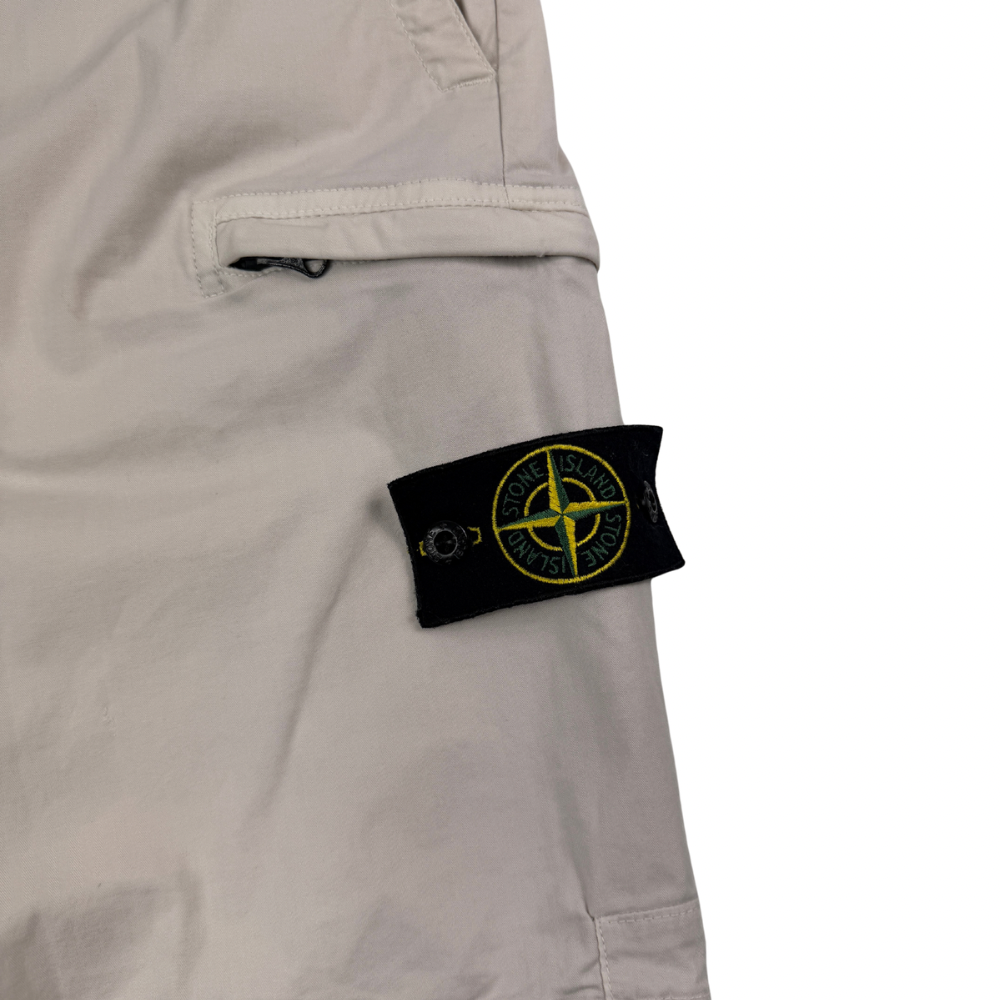 PANTALÓN CARGO CORTO STONE ISLAND - talla W/33