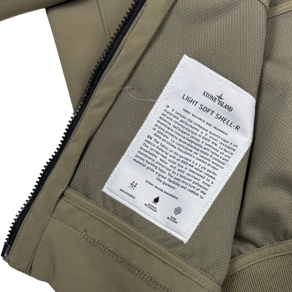 Chaqueta Stone Island Light Soft Shell-R Caqui - talla L