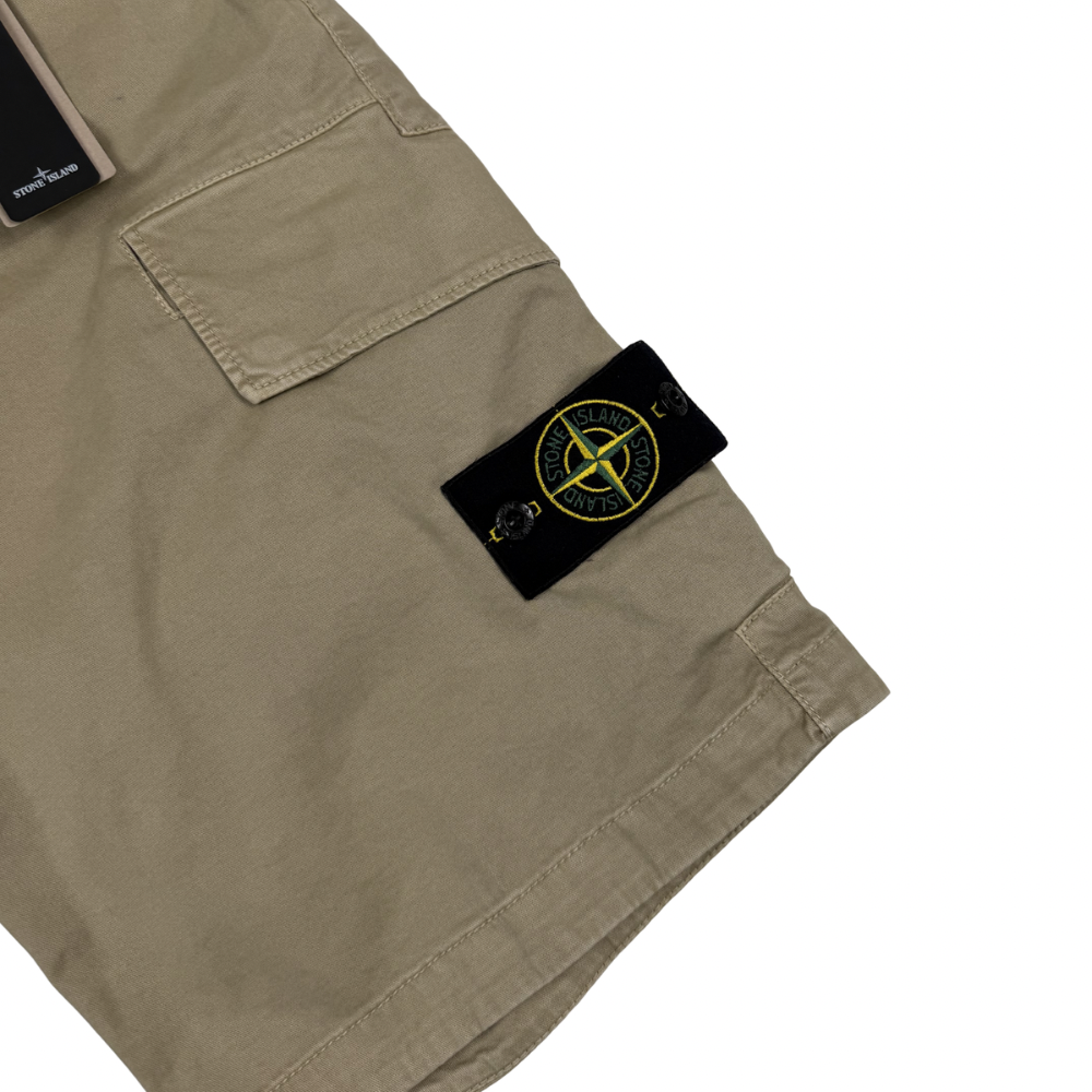 PANTALÓN CARGO CORTO STONE ISLAND - talla W/32