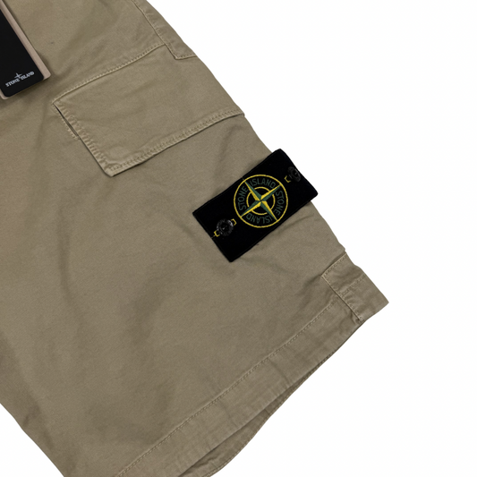 PANTALÓN CARGO CORTO STONE ISLAND - talla W/32