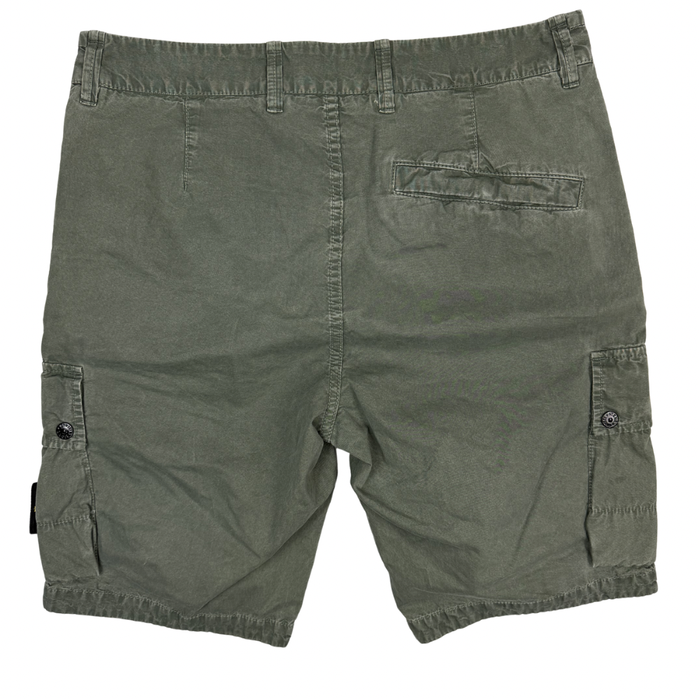 PANTALÓN CARGO CORTO STONE ISLAND - talla W/31