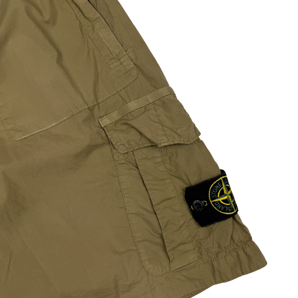 PANTALÓN CARGO CORTO STONE ISLAND - talla W/31