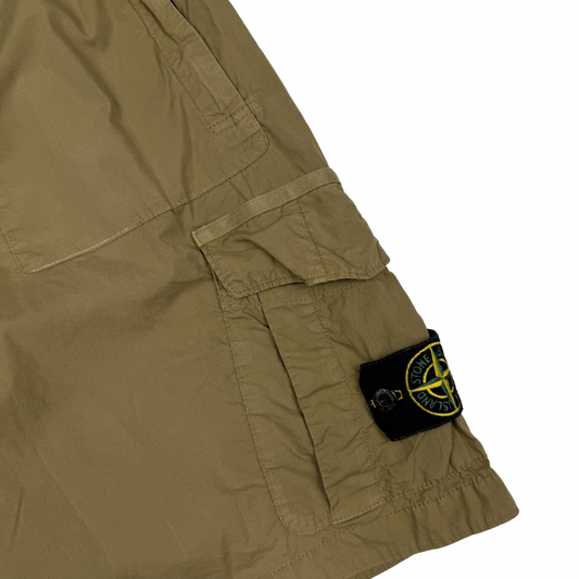 PANTALÓN CARGO CORTO STONE ISLAND - talla W/31