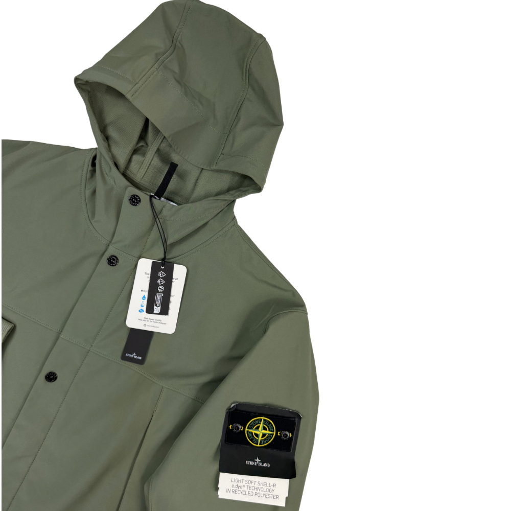 Chaqueta Stone Island Light Soft Shell - R e.dye Technology in Recycled  Polyester verde  - talla 2XL