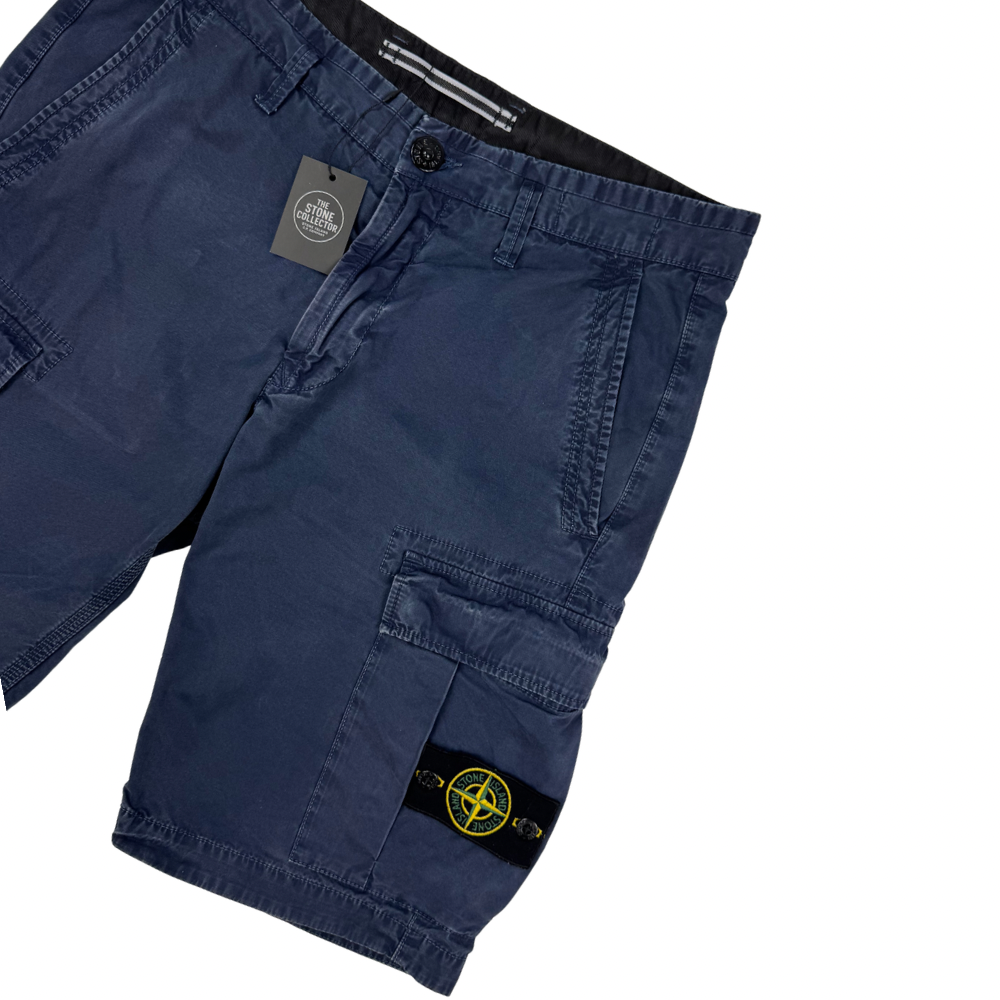 Pantalón Cargo Corto Stone Island azul marino - talla W/31