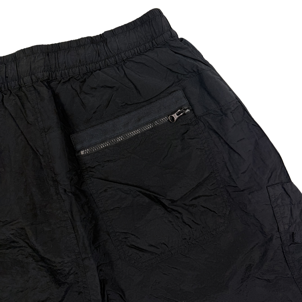 Pantalón Cargo Corto Stone Island Negro nylon metal - talla W/30 / W/31 / W/33