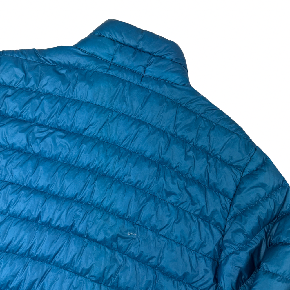 ABRIGO PLUMAS GARMENT DYED STONE ISLAND - talla XL