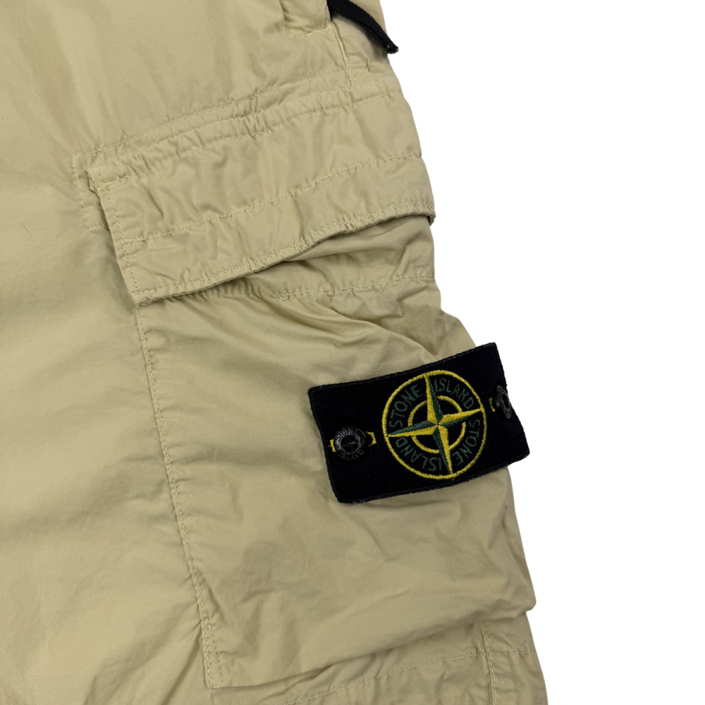 PANTALÓN CARGO CORTO STONE ISLAND - talla W/40