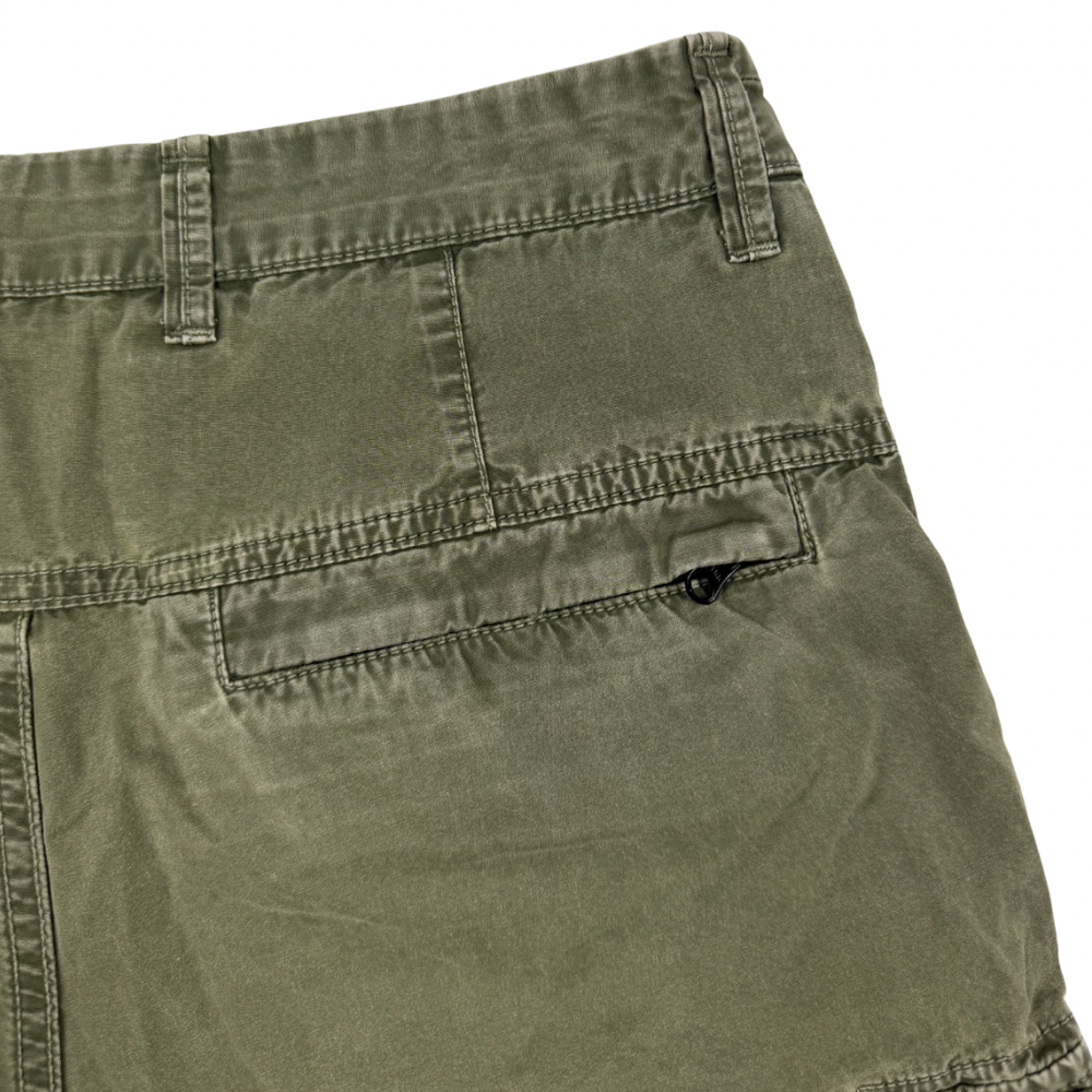 PANTALÓN CARGO CORTO STONE ISLAND - talla W/29