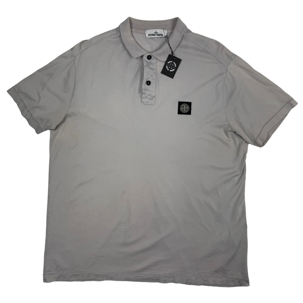 Polo Stone Island gris claro manga corta - talla 2XL