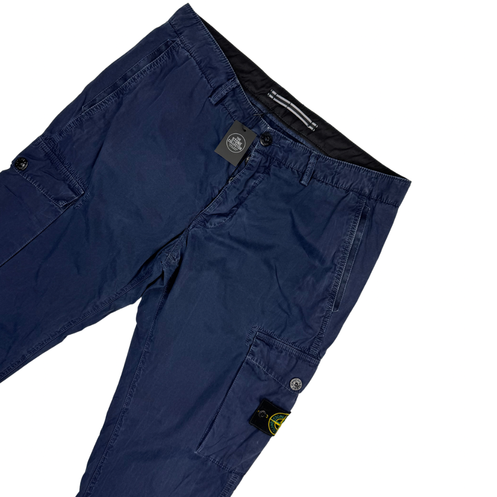 Pantalón Cargo Stone Island azul marino - talla W/36