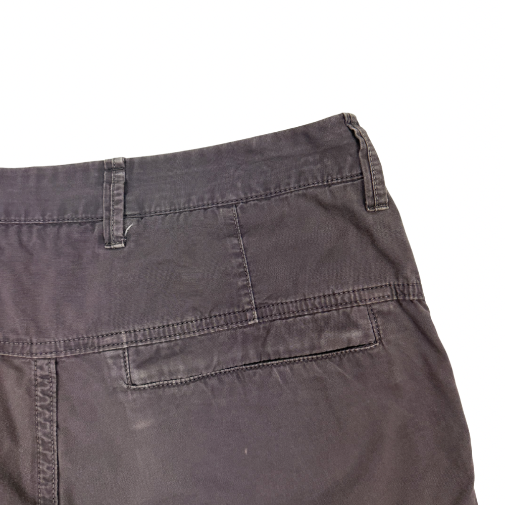 PANTALÓN CARGO CORTO STONE ISLAND - talla W/30