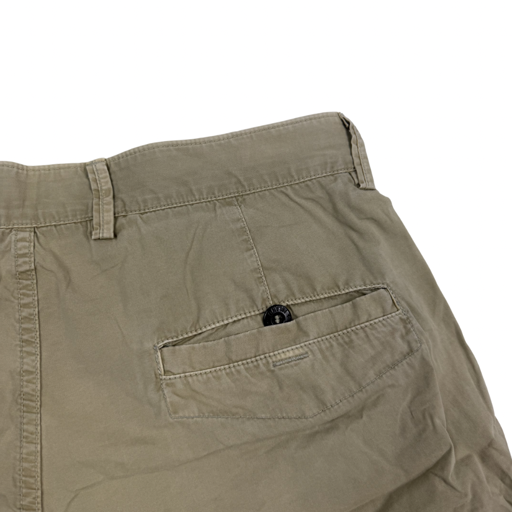 PANTALÓN CARGO CORTO STONE ISLAND - talla W/32